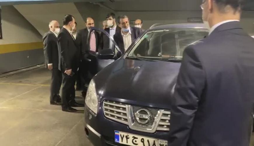 خودرویی که وزیر سابق صنعت سوار می‌شود