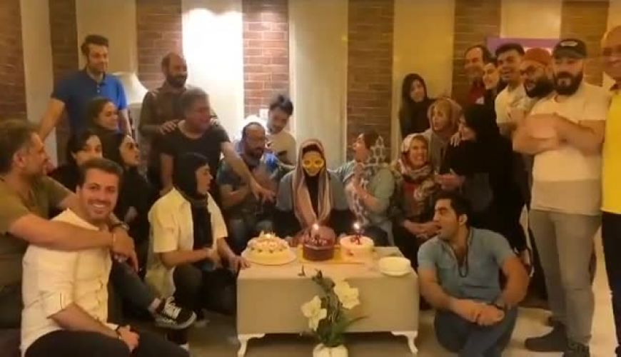 جشن تولد بهنوش بختیاری در پشت صحنه کار جدیدش 