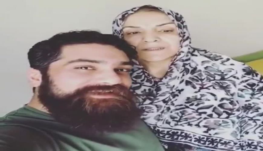 آهنگ زیبایی که علی زند وکیلی در کنار  مادرش خواند