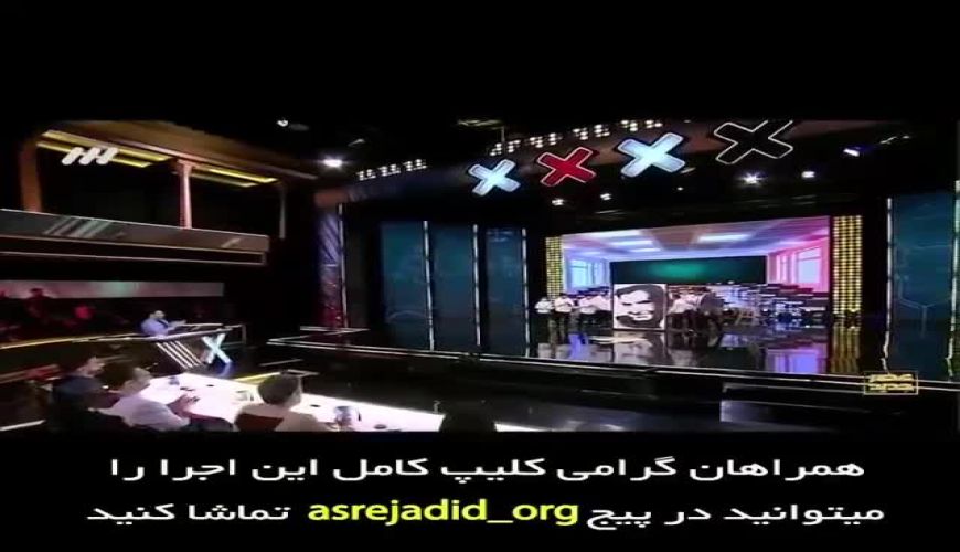 استعداد باورنکردنی در عصر جدید نقاشی با پا یک جوان