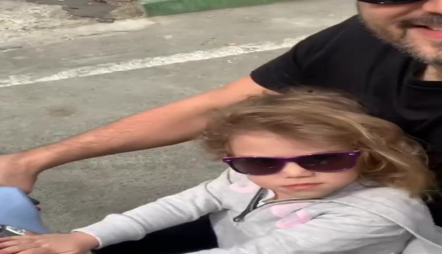 موتور سواری سام درخشانی با دختر زیبایش در روز دختر