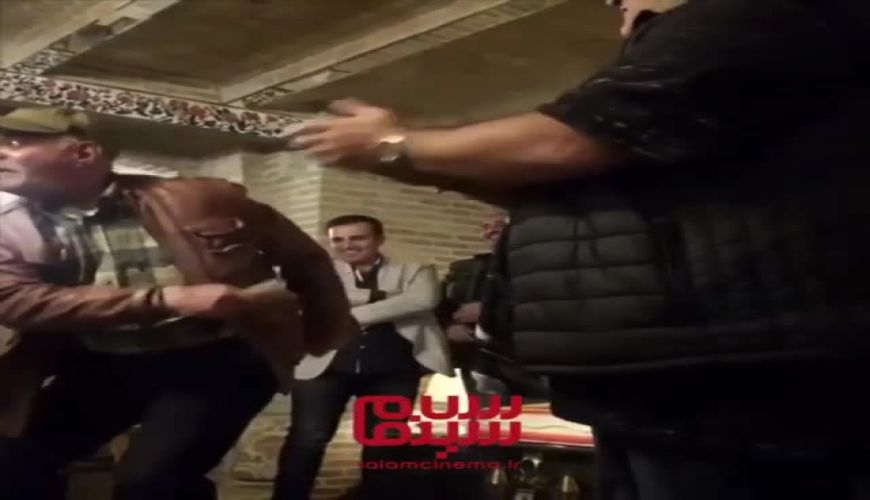 آواز خوانی مرحوم سیروس گرجستانی در پشت صحنه یک فیلم