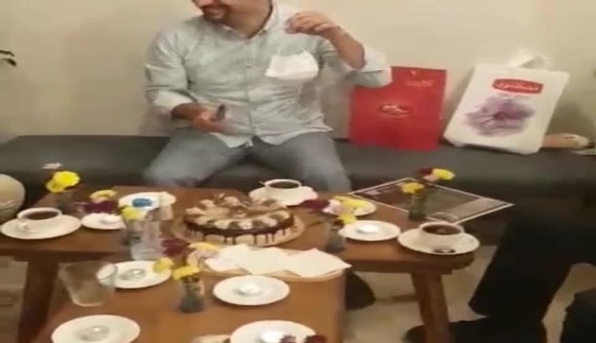 جشن تولد نیما کرمی مجری تلویزیون همراه دوستانش 