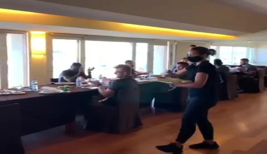 جشن تولد کرونایی مهدی طارمی در اردوی ریوآوه