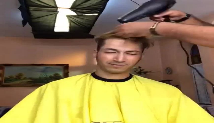 رنگ کردن موهای بهرام افشاری برای سریال پایتخت