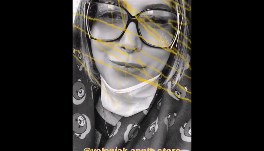 لایو فریبا نادری در ماشین شخصی اش و تشکر از کادر درمان