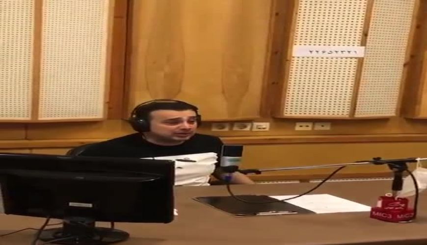 آواز خوانی سپند امیرسلیمانی به یاد مرحوم ناصر عبدالهی