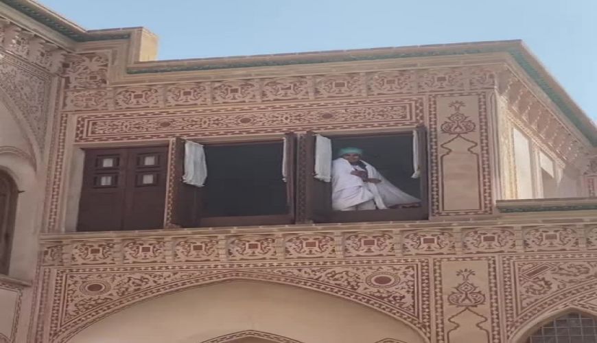 صبح زود الناز شاکردوست در خانه عامری های شهر کاشان