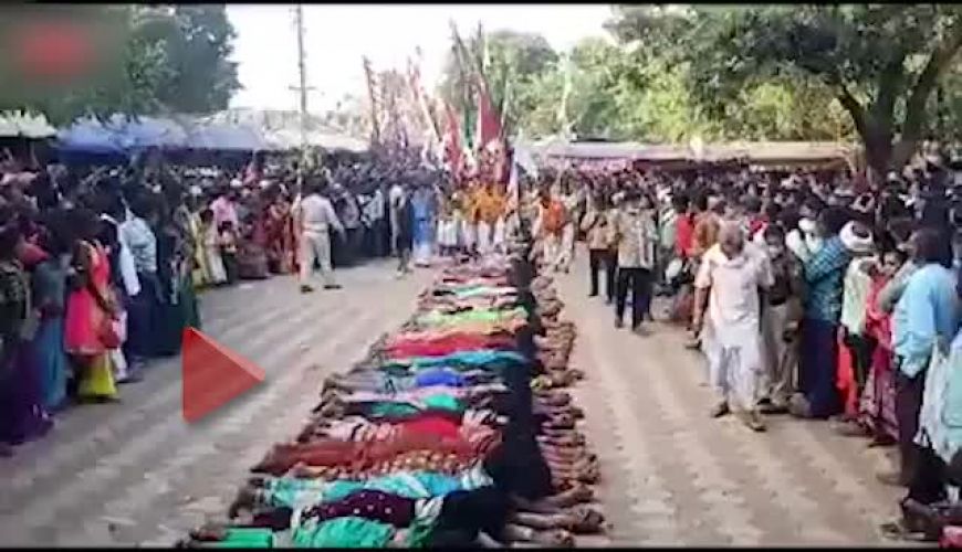 مراسم عجیب برای بچه دار شدن زنان نازا