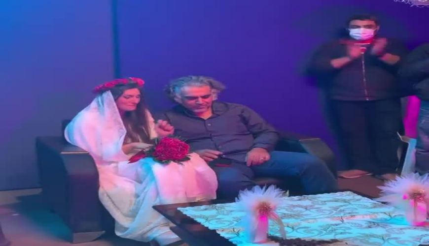 يه عقد ساده واقعی ميان دو همكار سر صحنه فيلمبرداري