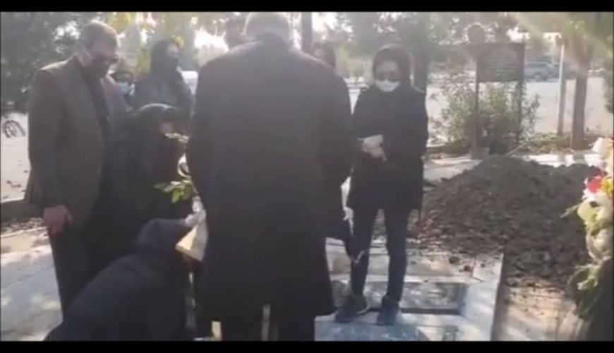 مراسم چهلم پدر نسرین مقانلو و گریه های خانم بازیگر
