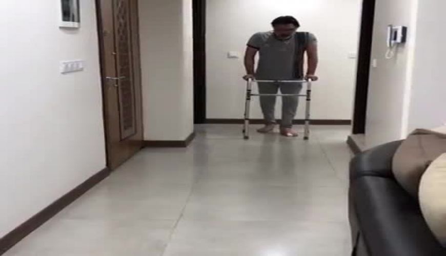 فيزيوتراپي رضا ایرانمنش بازیگر معرف برای بی حسی در پاها