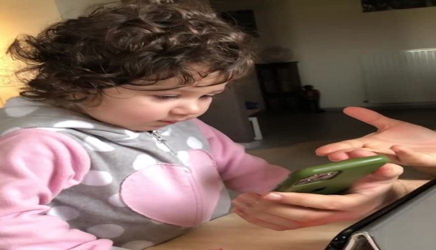 واکنش نبات دختر شاهرخ استخری به ویدیو خودش