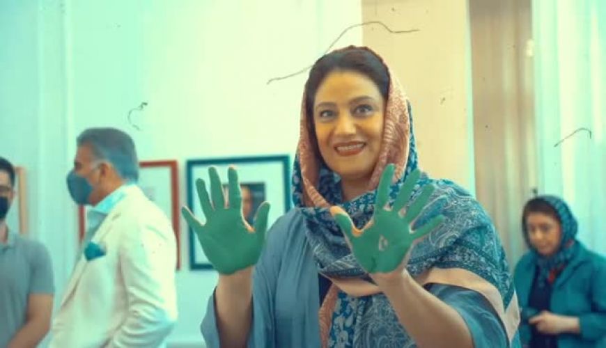 شبنم مقدمی و هستی مهدوی در نمایشگاه عکس پیام ایرایی