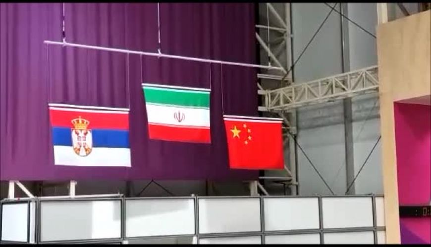 لحظه برافراشته شدن پرچم ایران پس از طلای فروغی