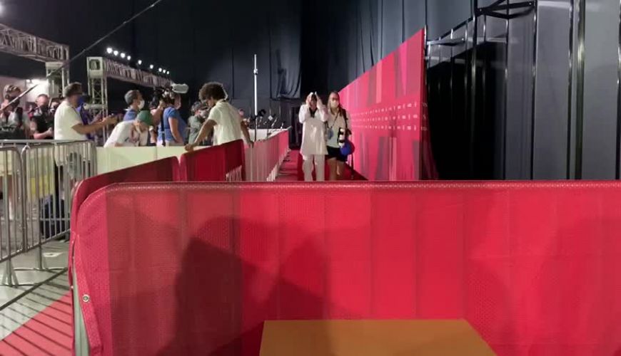 گریه کیمیا علیزاده تکواندوکار ایرانی تیم پناهجویان پس از شکست آخر