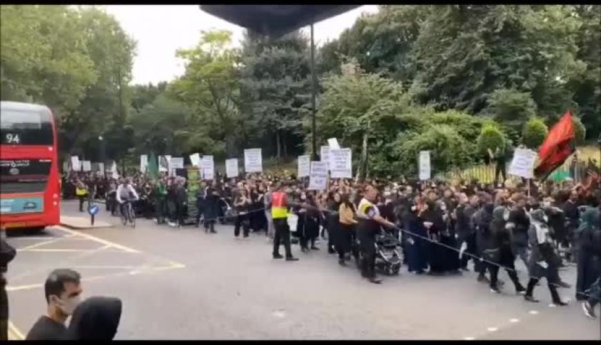 عزاداری ایرانیان مقیم لندن در روز عاشورای ۱۴۰۰