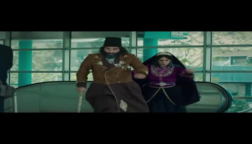 پوشش عجیب هادی کاظمی در خیابان های تهران