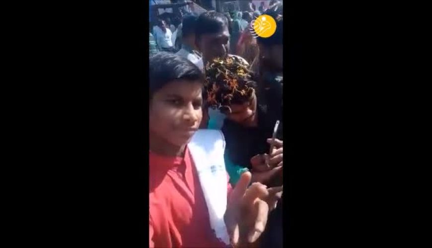 کودک نشسته در دیگ روغن جوشان!