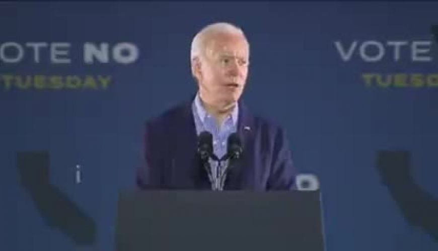 حرکت عجیب بایدن پس از آوردن نام ترامپ