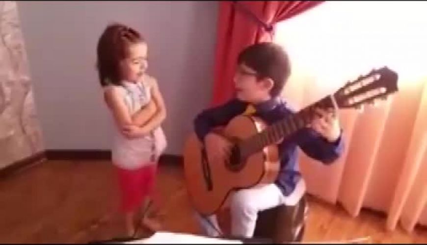 باصفاترین کنسرت جهان توسط 2 کودک ایرانی با یک آهنگ نوستالژی