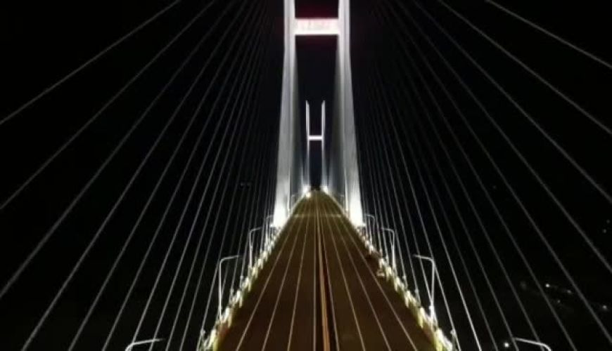 ساخت بزرگترین پل معلق جهان در چین