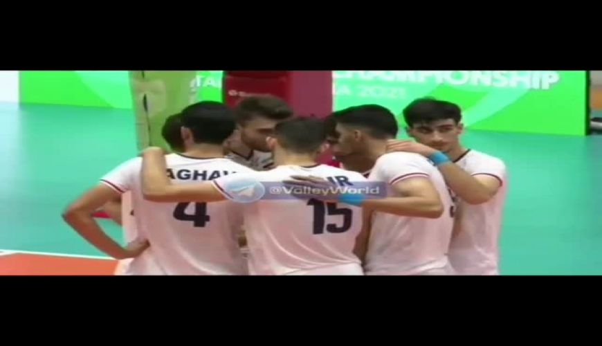 پخش آهنگ شلوارپلنگی در سالن والیبال جوانان جهان در ایتالیا