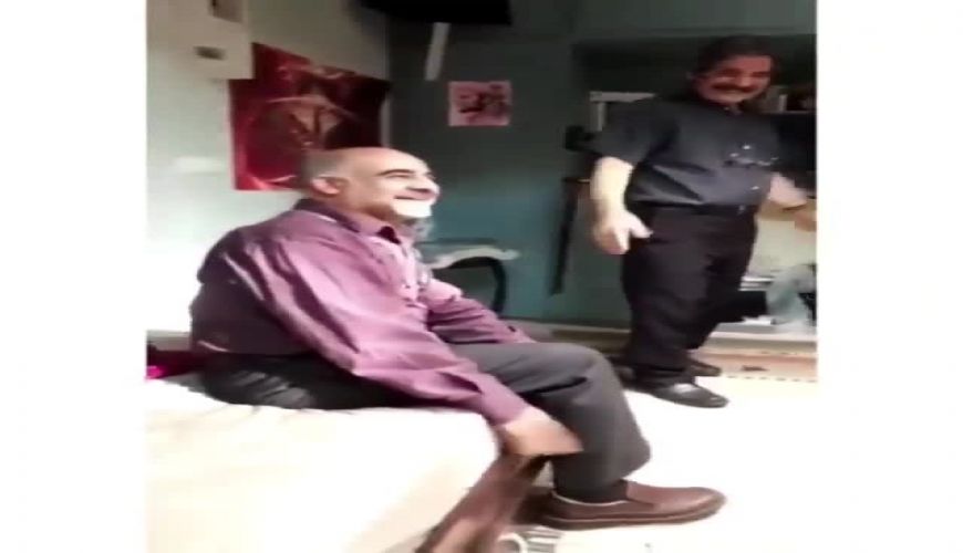 رقص کردی عزت‌الله مهرآوران بازیگر درگیر کرونا برایش دعا کنید