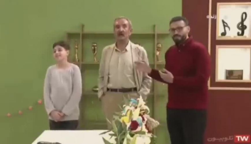 توضیح بیوک میرزایی درباره جنجال یک کلمه در برنامه زنده 