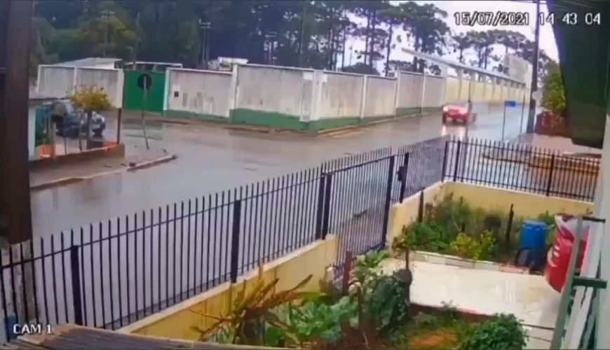 دو تصادف به فاصله چهار روز در یک نقطه !!