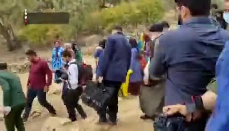 رئیس جمهور در مناطق سخت گذر اندیکا خطاب به محافظش : برو، من هواتو دارم