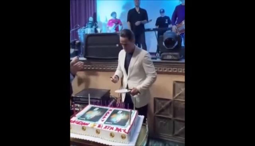 تولد ۴۳ سالگی علی کریمی  در هتل نارنجستان محمود آباد