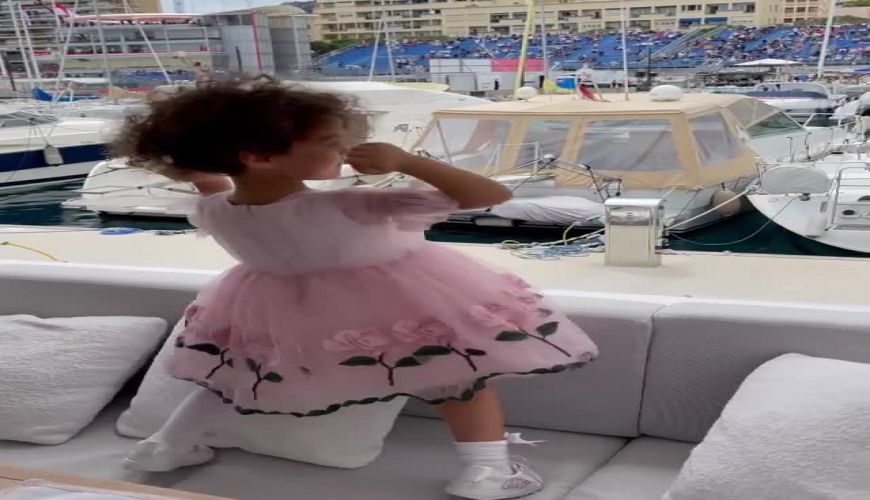 جشن تولد 4 سالگی دختر کریس رونالدو در یک کشتی تفریحی