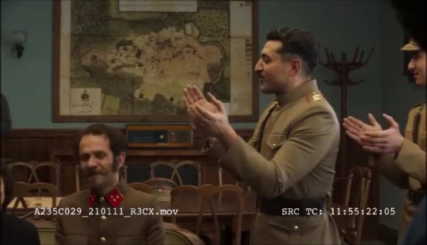 جشن تولد نگار جواهریان در پشت صحنه سریال خاتون 