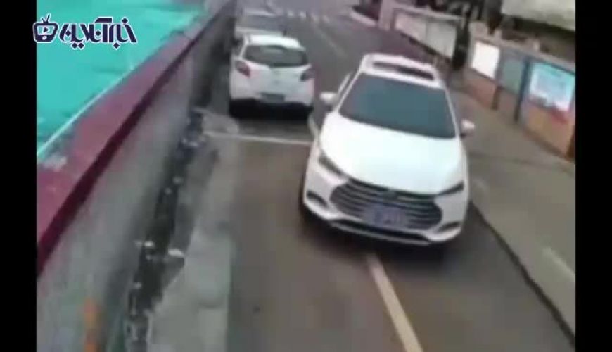 پارک کردن یک ماشین به سبک قوی‌ترین مردان جهان