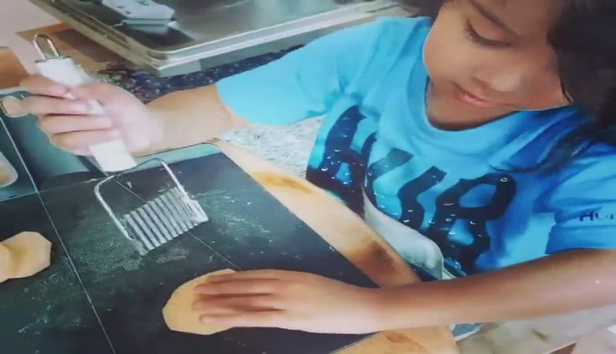 انگلیسی صحب کردن پسر بنیامی بهادری با مادرش شایلی محمودی