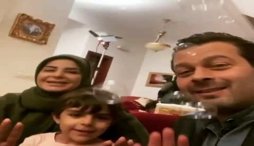 خوشحالی پژمان بازغی و سیما تیرانداز در پشت صحنه « سریال نیکان »