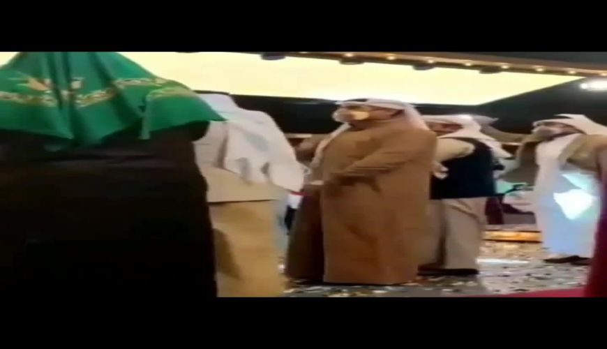 رقص سانسورشده رامبد جوان در خندوانه