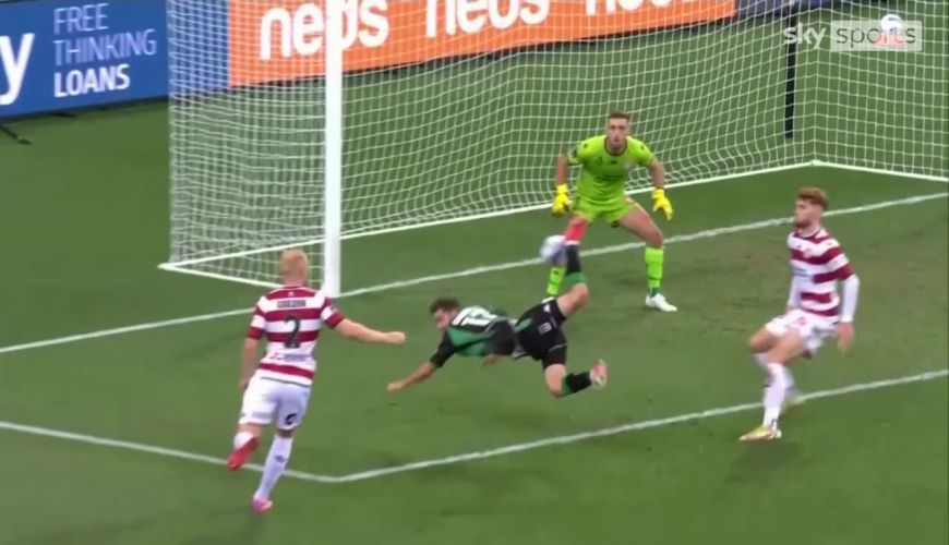 گل شگفت انگیز در لیگ فوتبال استرالیا با حرکت عقرب