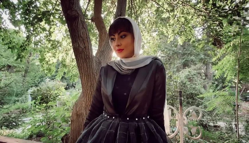 حال خیلی خوب مریم مومن با لباسی زیبا در روز تولدش 