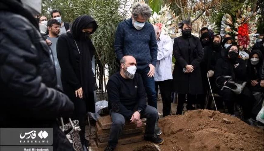 ضجه های مهران مهام  تهیه کننده در مراسم زنده یاد زهره فکور صبور 