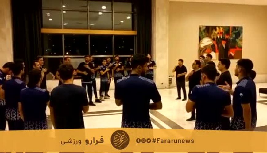 سینه زنی امیر قلعه‌نویی و شاگردانش در محل اقامت‌شان در ترکیه