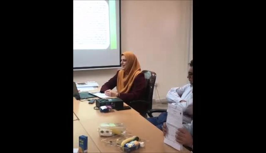 سودابه حسنی دخت مجری معروف شبکه خبر در دفاع از رساله دکترایش