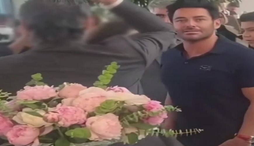 محمدرضا گلزار در مراسم افتتاحیه مجموعه زیبایی ساره بیات و خواهرش