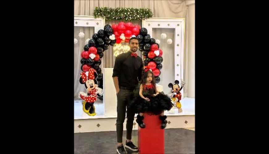 دختر عروسکی دروازه بان استقلال در جشن تولدش با تم قرمز و مشکی