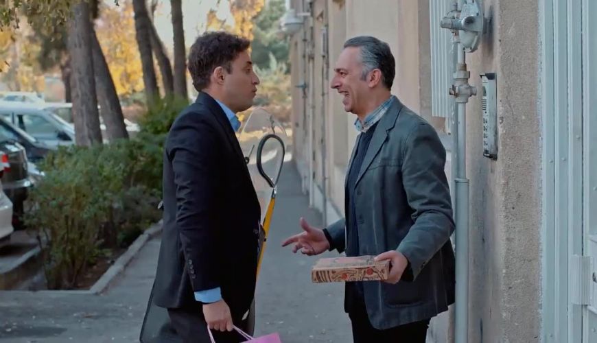 تیپ دکتری امیرحسین رستمی زمانی که پیک موتوری لوازم آرایشی بود