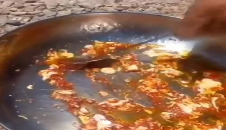 آتش‌بازی در گرمای جنوب ؛  چالش پخت اُملت در گرمای بیش از ۵۰ درجه اهواز