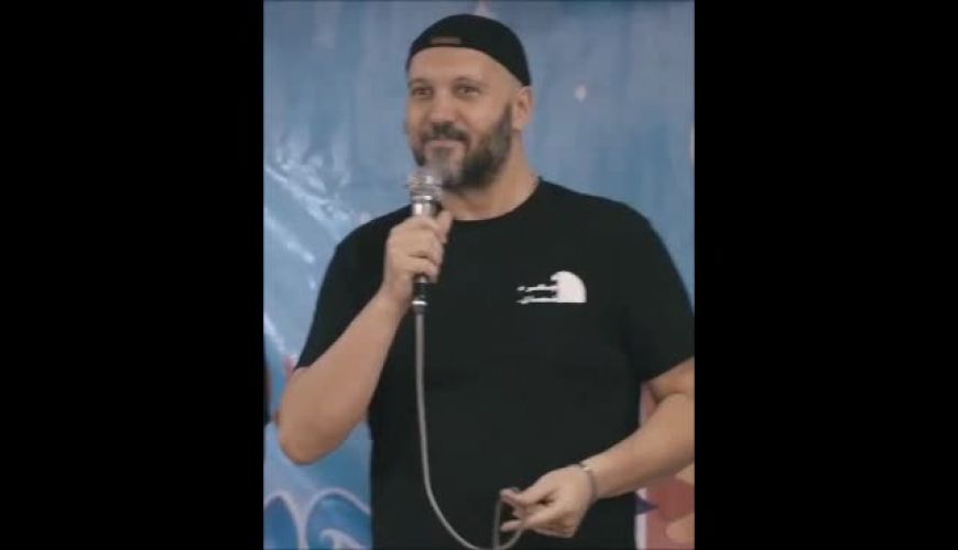 حضور کامبیز دیرباز و پژمان بازغی در جشن مدرسه  کودکان کار روز جهانی کودک 