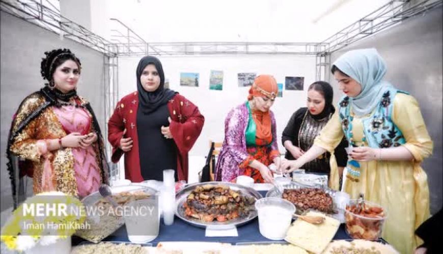 حجاب متفاوت چند زن در حضور انسیه خزعلی حاشیه ساز شد