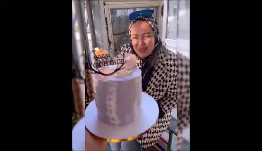 جشن تولد متفاوت خانم بازیگر بر مزار شهدا ؛  متفاوت ترین تولد عمرم بود